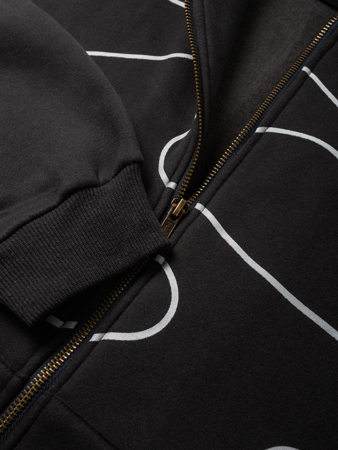‘Byundai’ Zip Thru Hood