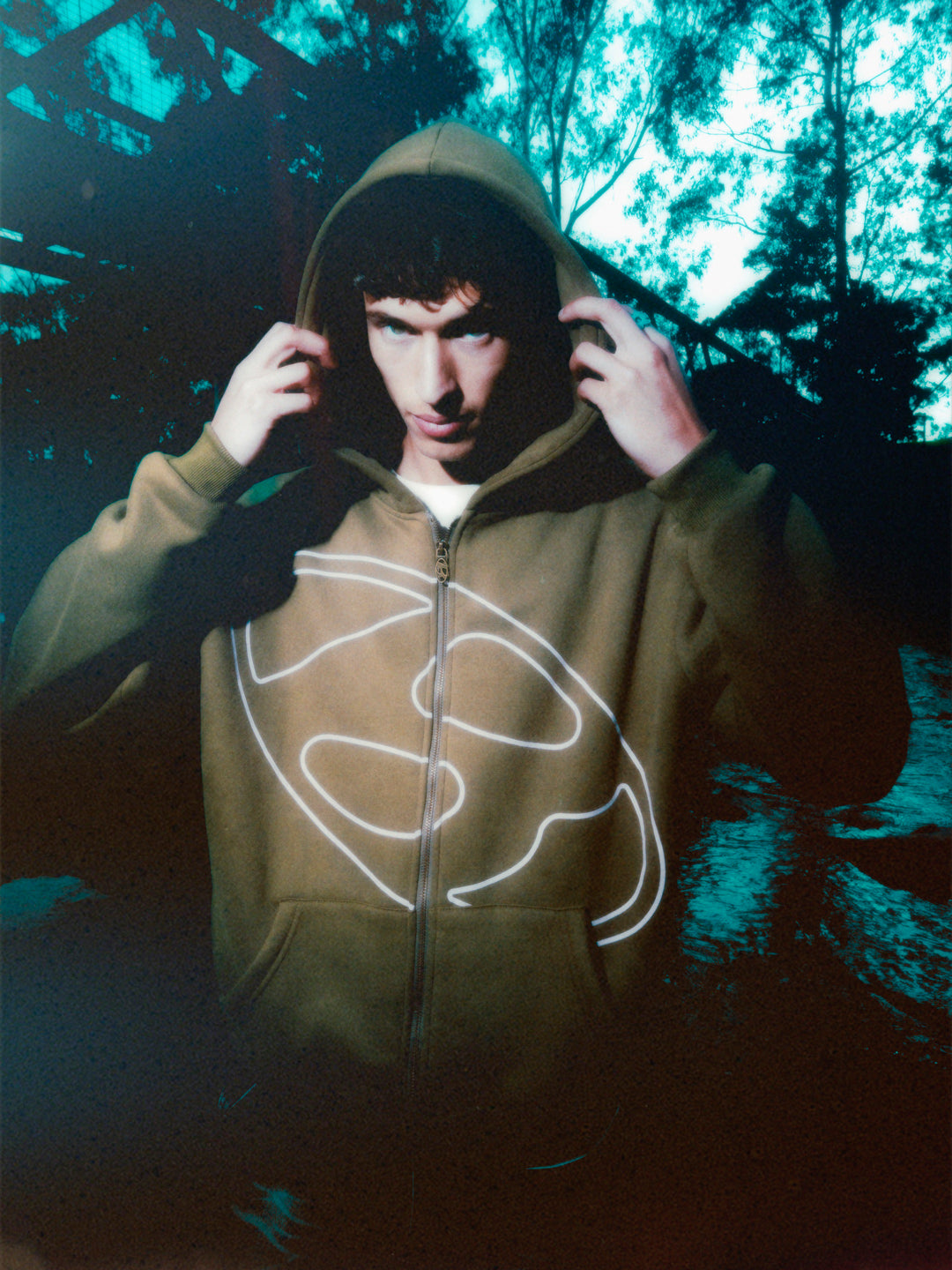 ‘Byundai’ Zip Thru Hood