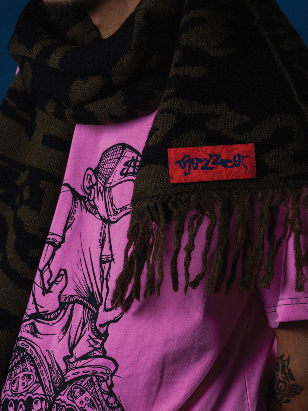 'Lurker' Tee